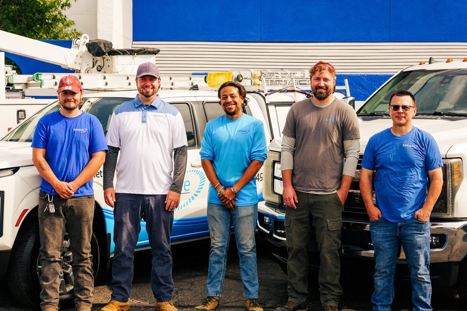 Bluespan installation team delivering reliable Arizona internet service to local communities